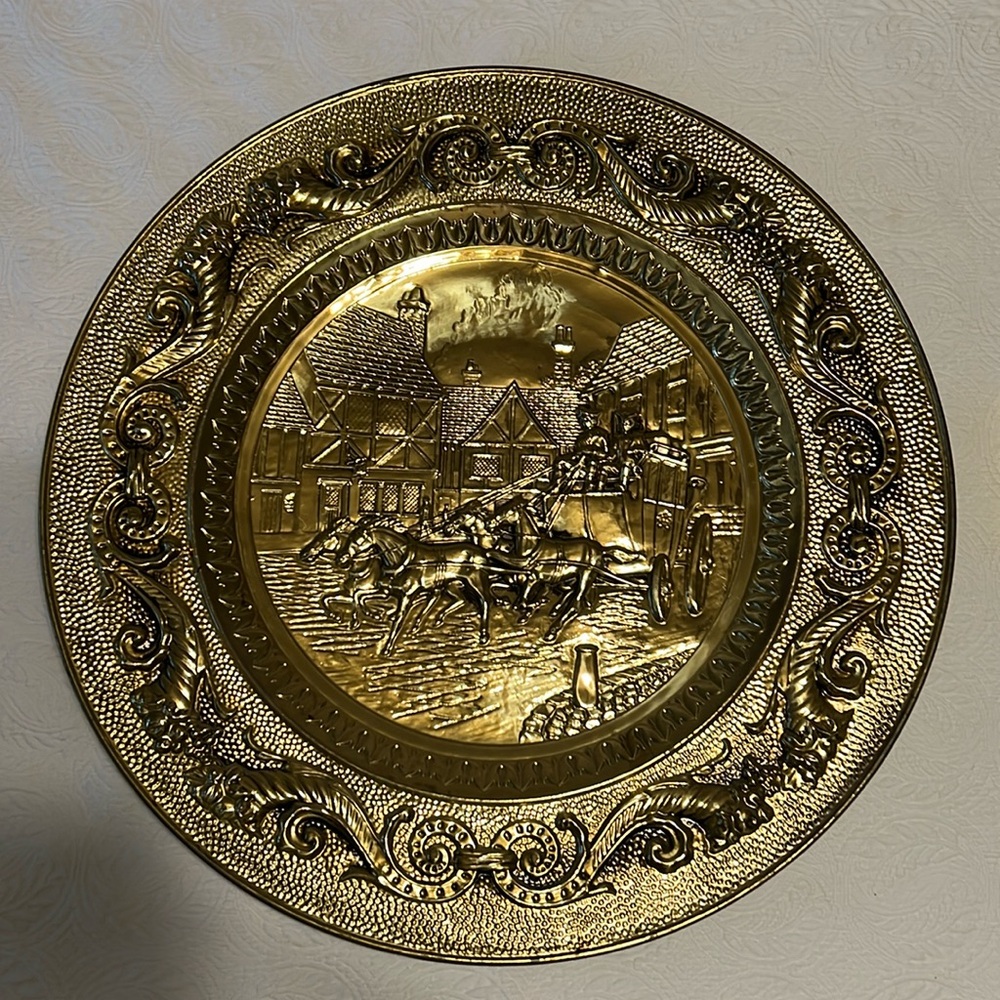Large 23” vintage Grain Belt Beer brass gold embossed gold stage horse platter